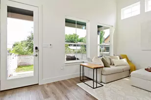 911 Stobaugh St, Austin, TX 78757 - Photo 13
