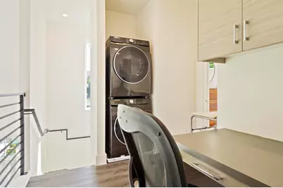 911 Stobaugh Street #2, Austin, TX 78757 - Photo 21