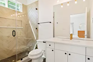 911 Stobaugh St, Austin, TX 78757 - Photo 17