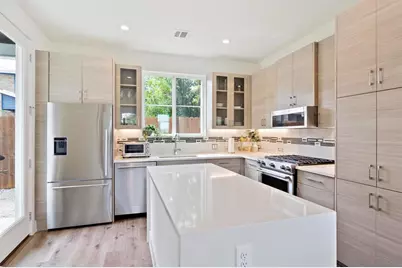 911 Stobaugh Street #2, Austin, TX 78757 - Photo 5