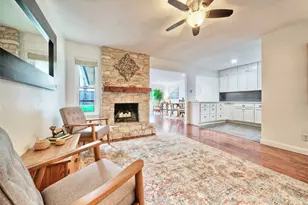 3411 Harpers Ferry Ln, Austin, TX 78745 - Photo 5