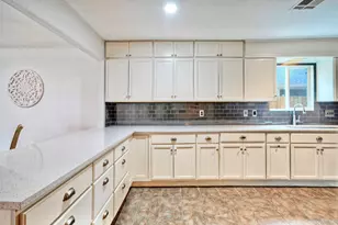 3411 Harpers Ferry Ln, Austin, TX 78745 - Photo 9