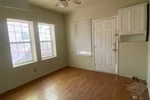 523 S Rio Grande St, Lockhart, TX 78644 - Photo 9