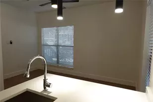 2714 Nueces St, Austin, TX 78705 - Photo 9