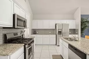 6601 San Isidro Dr, Austin, TX 78744 - Photo 7