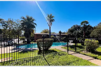 3304 Red River Street #204, Austin, TX 78705 - Photo 17