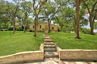 295 Oak Creek Circle, Luling, TX 78648 - Photo 1