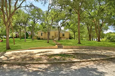 295 Oak Creek Circle, Luling, TX 78648 - Photo 37