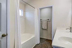 8904 W Hove Loop, Austin, TX 78749 - Photo 17