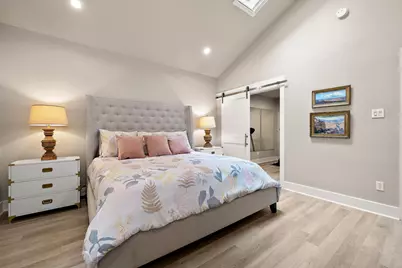 8910 Mount Bartlett Drive, Austin, TX 78759 - Photo 17