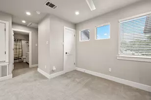 8910 Mt Bartlett Dr, Austin, TX 78759 - Photo 31