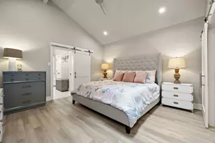8910 Mt Bartlett Dr, Austin, TX 78759 - Photo 17