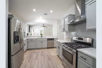 3900 Sojourner Street, Austin, TX 78725 - Photo 3