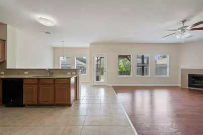 3825 Carbondale Avenue, Austin, TX 78744 - Photo 9
