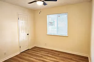 1745 Horseshoe Cir, Round Rock, TX 78681 - Photo 11