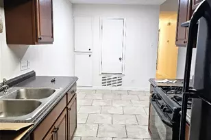 1747 Horseshoe Cir, Round Rock, TX 78681 - Photo 3