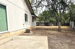 1747 Horseshoe Cir, Round Rock, TX 78681 - Photo 19