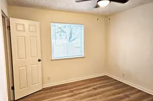 1745 Horseshoe Cir, Round Rock, TX 78681 - Photo 9