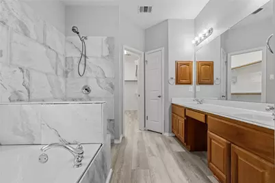 925 Cavalry Ride Trail, Austin, TX 78732 - Photo 17