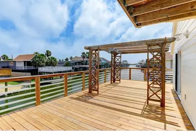 16525 Jamaica Cove Road, Jamaica Beach, TX 77554 - Photo 19