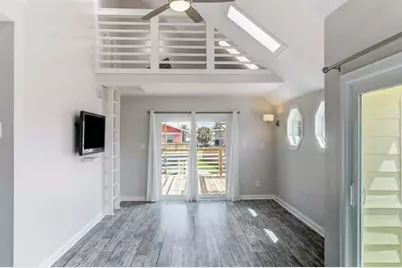 16525 Jamaica Cove Road, Jamaica Beach, TX 77554 - Photo 5