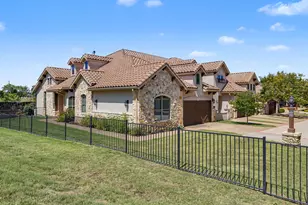 108 Milan Ct, Horseshoe Bay, TX 78657 - Photo 35