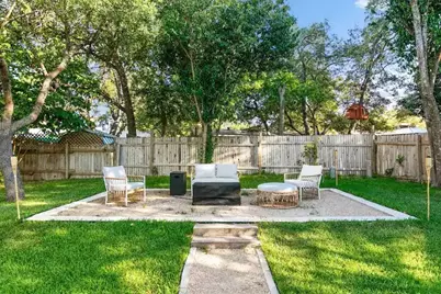 7009 Whispering Oaks Drive, Austin, TX 78745 - Photo 17