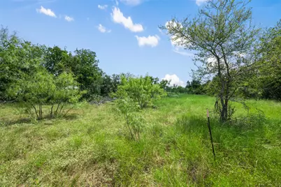 925 N 1st Street, Jarrell, TX 76537 - Photo 3