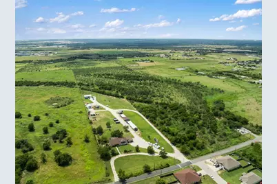 925 N 1st Street, Jarrell, TX 76537 - Photo 5