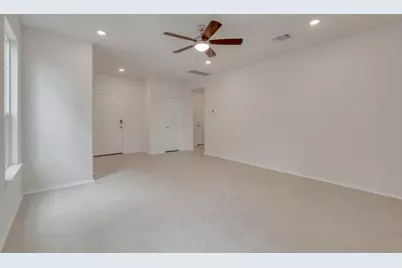 256 Feathers Street, Jarrell, TX 76537 - Photo 7