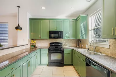 1601 Miriam Avenue #302, Austin, TX 78702 - Photo 9