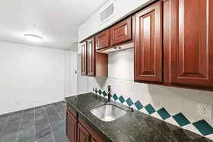 505 W 7th St, Austin, TX 78701 - Photo 13