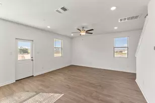 590 Rubber Tree Wy, Buda, TX 78610 - Photo 9