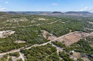 299 Live Oak Trail, Utopia, TX 78883 - Photo 39