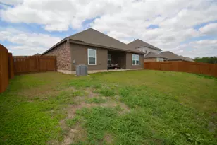 1187 Amy Dr, Kyle, TX 78640 - Photo 15