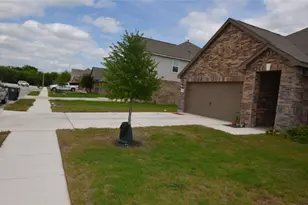 1187 Amy Dr, Kyle, TX 78640 - Photo 3