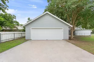 1607 N Harding Ave, Cameron, TX 76520 - Photo 33