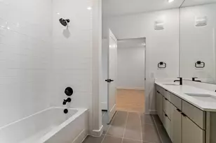 100 W Mockingbird Ln, Austin, TX 78745 - Photo 17