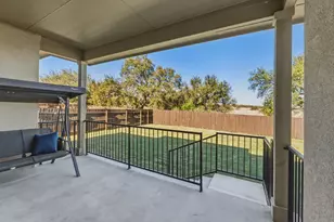 1640 Flying Horseshoe Bnd, Georgetown, TX 78628 - Photo 21