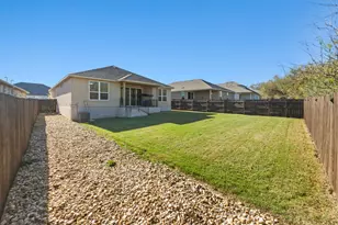 1640 Flying Horseshoe Bnd, Georgetown, TX 78628 - Photo 25