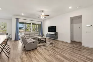 1640 Flying Horseshoe Bnd, Georgetown, TX 78628 - Photo 35