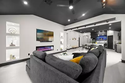 18528 Blue Pond Drive, Pflugerville, TX 78660 - Photo 17