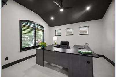 18528 Blue Pond Drive, Pflugerville, TX 78660 - Photo 5