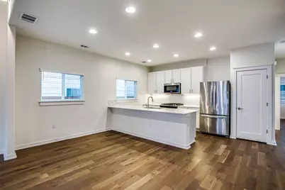 6800 Menchaca Road #17, Austin, TX 78745 - Photo 5