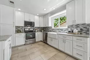 402 S Lake Creek Dr, Round Rock, TX 78681 - Photo 7