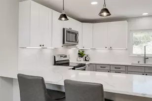 1805 Spring Valley Dr, Dripping Springs, TX 78620 - Photo 31