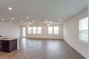 224 Montauk Loop, Georgetown, TX 78628 - Photo 5