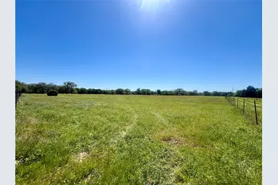 2542 County Road 306, Lexington, TX 78947 - Photo 9