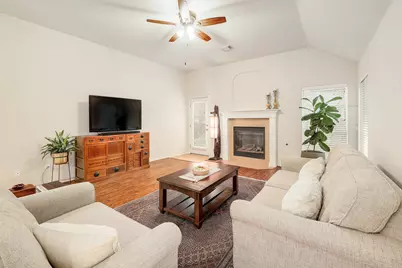 3802 Azur Lane, Round Rock, TX 78681 - Photo 5