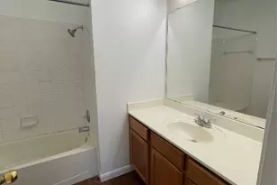 137 Marvin Cove, Hutto, TX 78634 - Photo 7